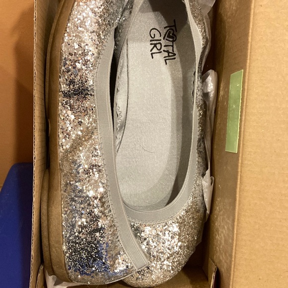 Girls sparkly flats - Picture 1 of 5